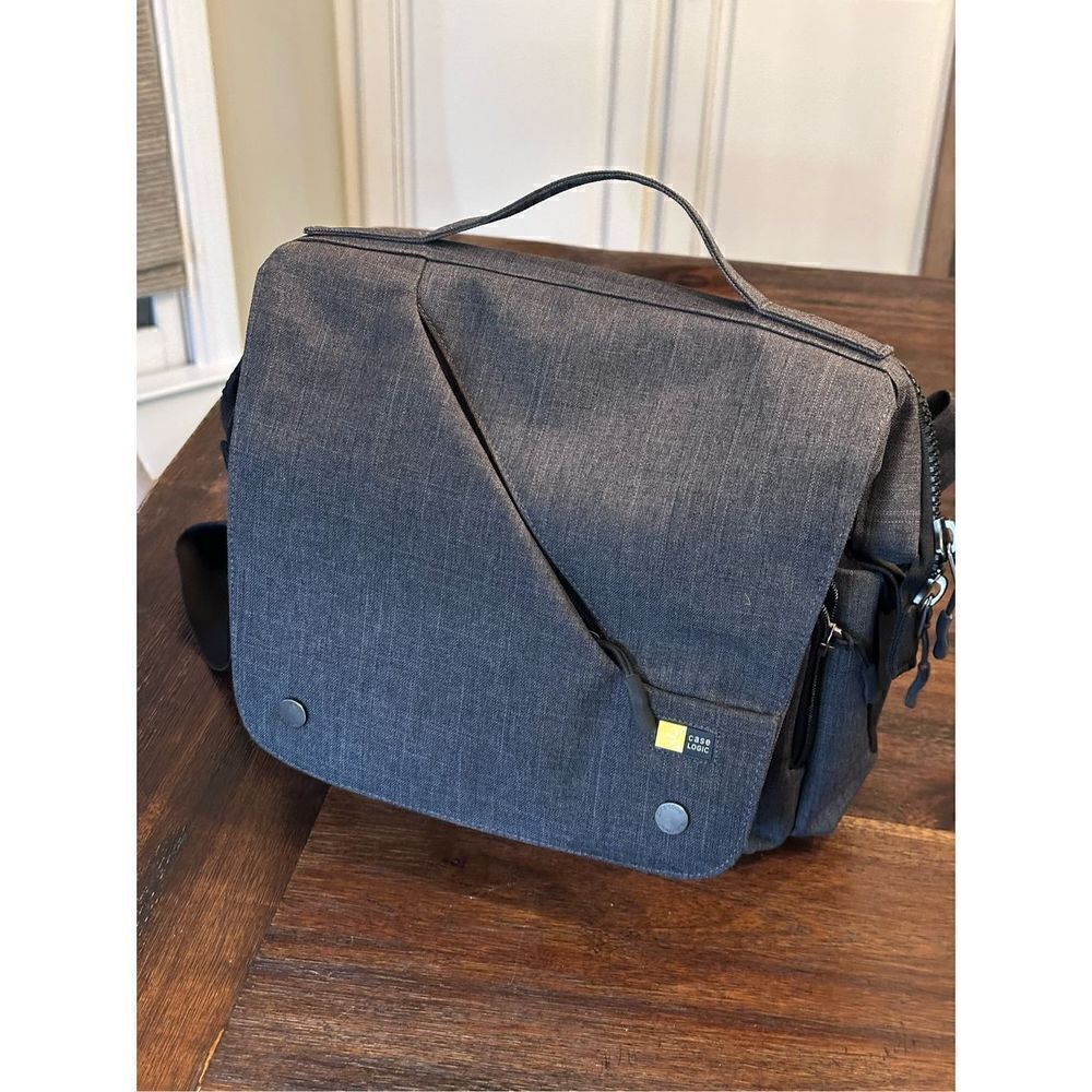 Case Logic Reflection camera/messenger bag